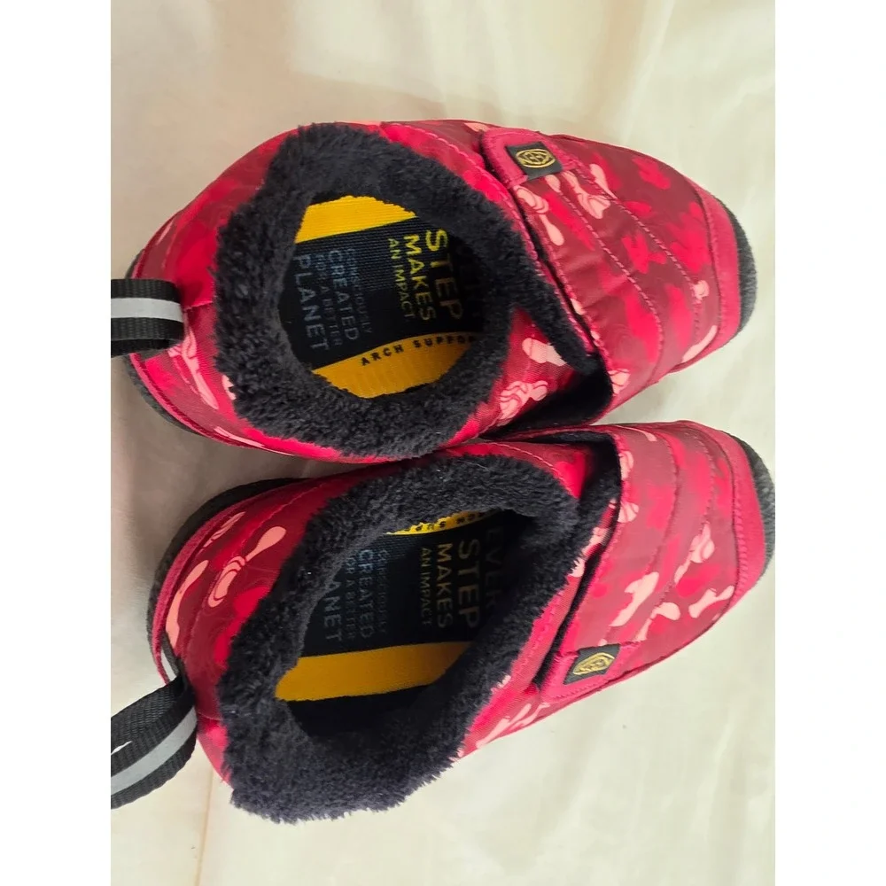 Keen Kids Howser II Pink Camo Fleece Lined‎ Slip On Shoes Size 2 1025519